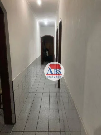 Imagem Casa isolada, 3 dormitórios com 1 suíte. Aceita FGTS e financiamento.