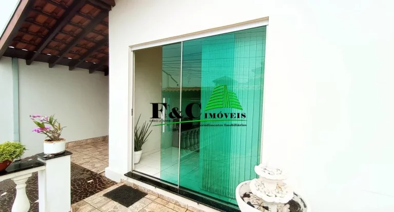 Imagem Casa para Venda em Araras, Vila Europa, 3 dormitórios, 2 banheiros, 3 vagas