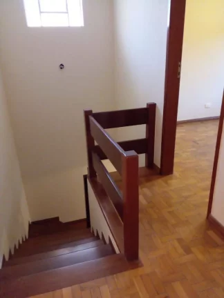 Imagem Sobrado com 3 dormitórios para alugar, 157 m² por R$ 3.500/mês - Jardim - Santo André/SP