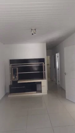 Imagem Terreno com Casa Não Averbada no Condomínio La Salle - Pinheirinho