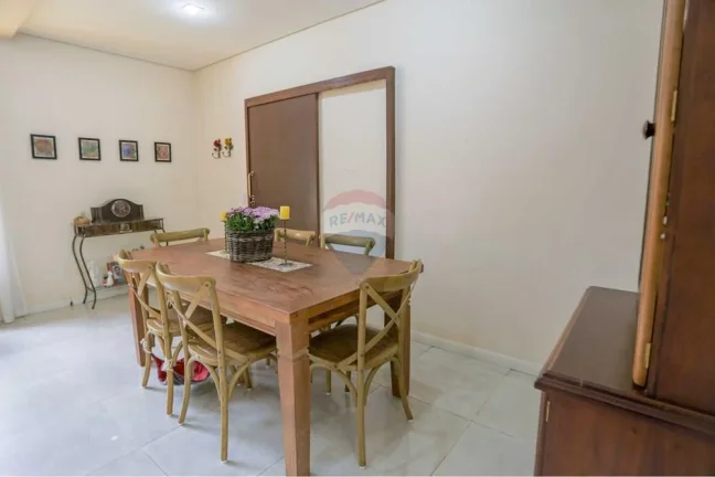 Imagem Encantadora Casa em Condomínio, Sorocaba, SP!