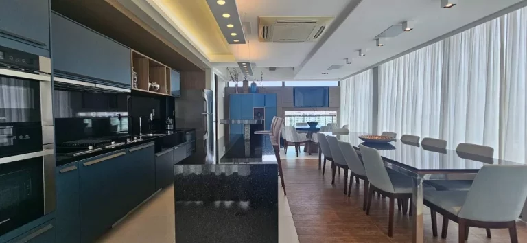 Imagem Studio à Venda, 54m2, Mobiliado, 1 Vaga, Centro - Florianópolis/SC