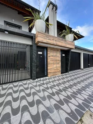 Imagem Casa à Venda em Maracanã, Praia Grande - SP