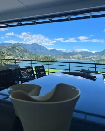 Imagem Apartamento para Venda em Angra dos Reis, Ponta da Cruz, 3 dormitórios, 3 suítes, 4 banheiros, 2 vagas