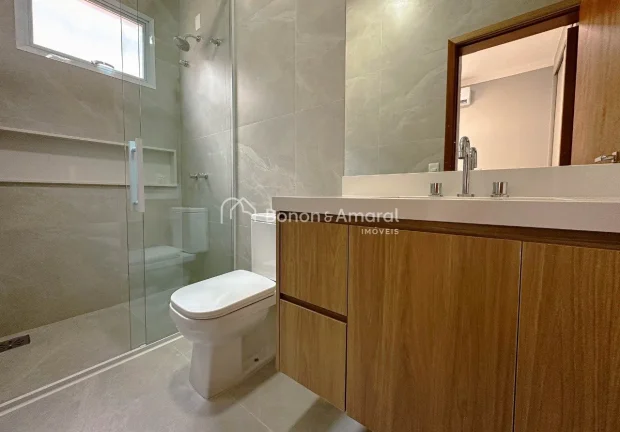 Imagem Maravilhosa casa térrea, acabamento de primeira, com 3 suítes todas com armários e ar condicionad...
