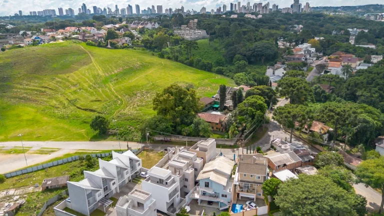 Imagem Terreno Campo Comprido Pronto para construir!