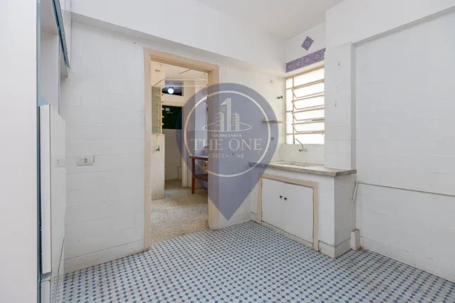 Imagem Apartamento à venda em Cerqueira César, São Paulo-SP: 3 quartos, 2 salas, 2 banheiros, 1 vaga, 100m². Venha conferir!