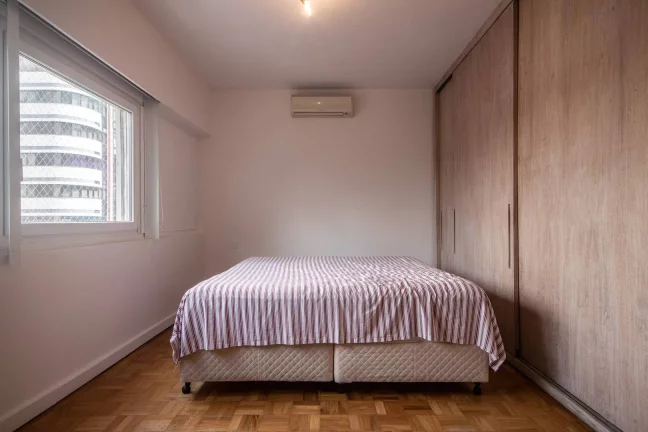 Imagem Apartamento em Jardim Paulista - Edifício Paulistano 180m²