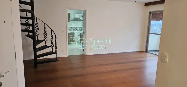 Imagem Linda cobertura no bairro Alto da Lapa Com 202 m² privativos, temos no primeiro piso uma ampla sala...