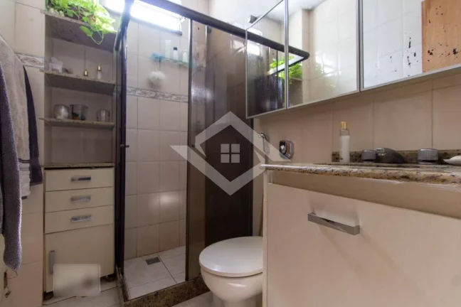 Imagem Apartamento de 2 Quartos para Venda em Botafogo com 70 m²