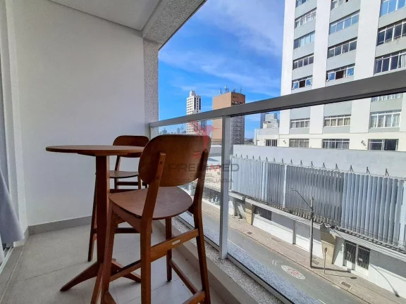 Imagem Stúdios Novos com Sacada ,no Centro de Curitiba com 27 m