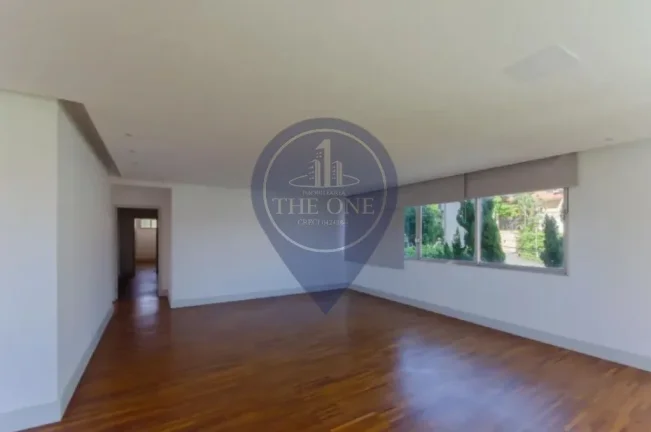 Imagem Luxuoso apartamento de 3 quartos na Vila Monumento, São Paulo-SP: 182m², 1 suíte, 2 salas, 4 banheiros e vaga de garagem.