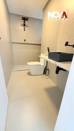 Imagem Imagina morar de frente para um cartão-postal?

Esse apê na Centro entrega tudo: vista espetacular...
