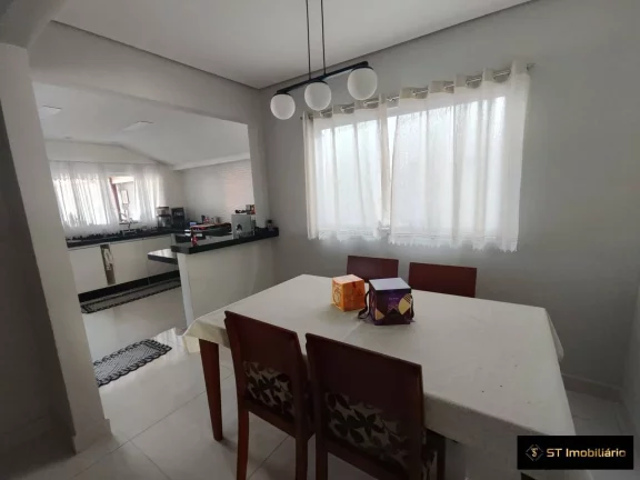 Imagem Casa térrea à venda em Atibaia/SP - Atibaia Jardim! 350,00m2 por R$960mil!