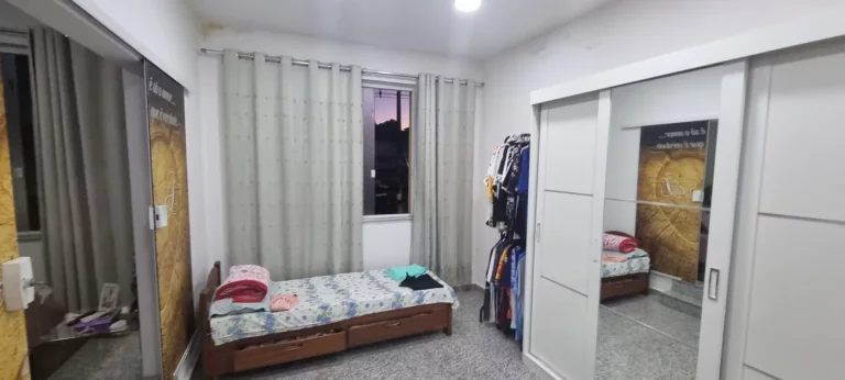 Imagem Casa para Venda em Rio de Janeiro, RAMOS, 4 dormitórios, 1 suíte, 3 banheiros, 1 vaga