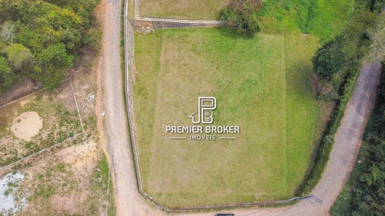 Imagem Casa com 4 dormitórios à venda, 490 m² por R$ 1.300.000,00 - Pessegueiros - Teresópolis/RJ