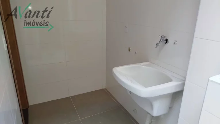 Imagem Casa Sobreposta Baixa 3 Dormitórios no Embaré - Santos | Avanti Imóveis