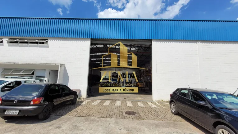 Galpão industrial 500m2, pé direito alto, em condomínio fechado.