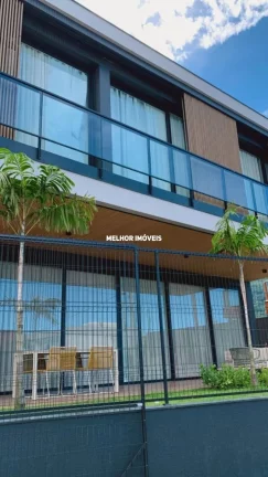 Imagem Casa nova finamente decorada em Condomínio fechado pé na areia 4 suítes localizada na praia do estaleiro Balneário Camboriú.