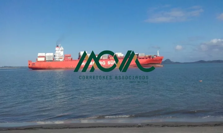 Imagem Alugo Casa Mensal frente para Baia da Babitonga e para Av.Beira Mar 5 em Itapoá