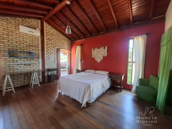 Imagem Casa Encantadora no Rio Vermelho, com acesso a praia