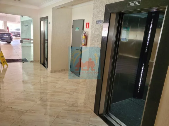 Imagem Oportunidade Única! Apartamento a 300 metros do Mar na Guilhermina, Praia Grande/SP - 329MIL