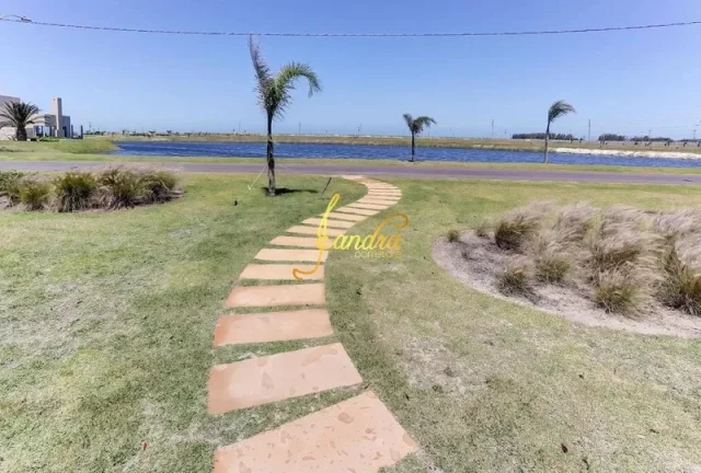 Imagem Terreno a condomínio Beira mar, Beira Lago