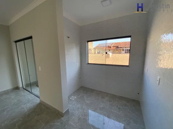 Imagem Sobrado com suíte e dois quarto no centro