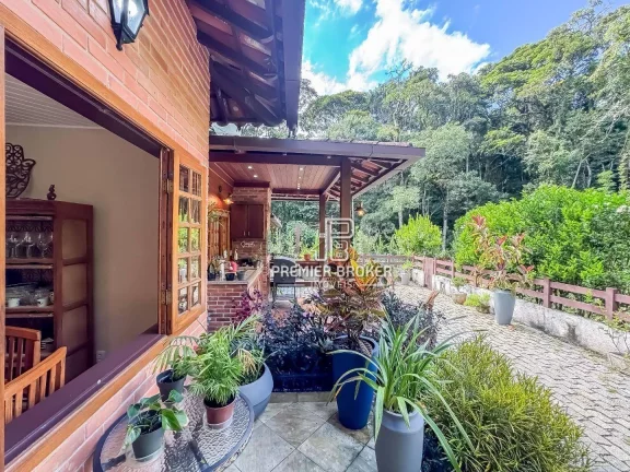 Imagem Casa à venda, 155 m² por R$ 890.000,00 - Quebra Frascos - Teresópolis/RJ