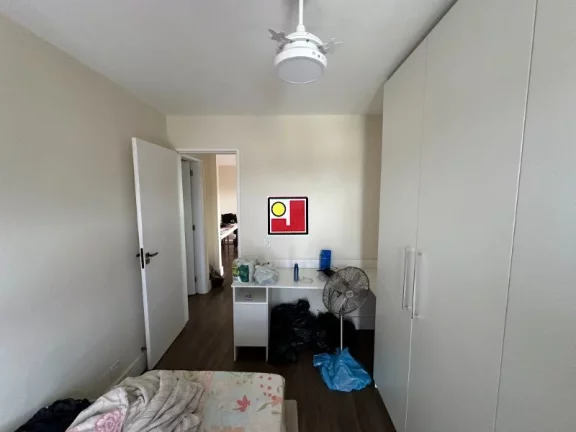 Imagem Vendo 2Q + depd, Estr Pau Ferro, alto, sol nascente, vista panorâmica, repleto armários, portaria 24 h, churrasq, salão festas, 1 vg,escolas proximas