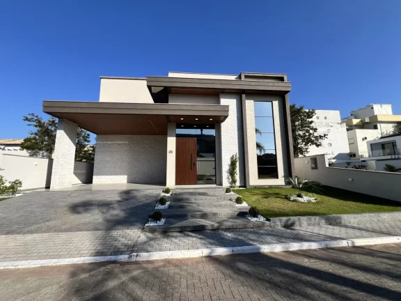 Imagem Casa Alto Padrão para Venda em Florianópolis / SC no bairro Ingleses do Rio Vermelho