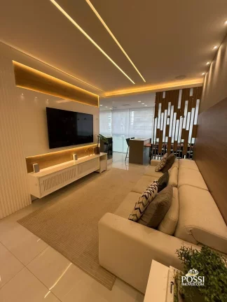 Imagem Apartamento à venda na Praia da Costa com 147m², 3 quartos (2 suítes), 3 vagas, porteira fechada
