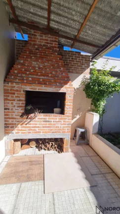 Imagem Casa Espaçosa com Edícula e Amplo Pátio - Bairro Nossa Senhora do Perpétuo Socor