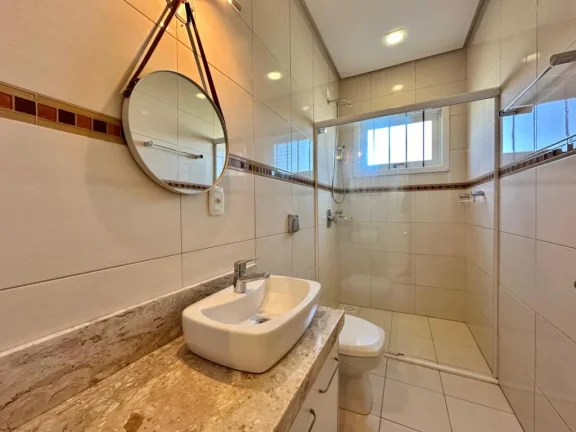 Imagem Casa 4 Dormitórios - Bairro Capão Novo