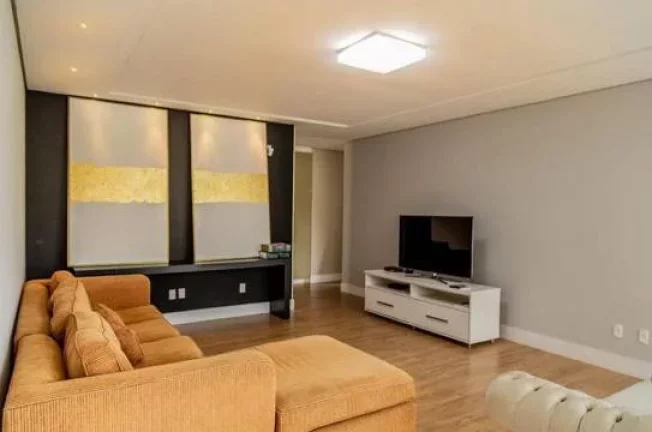 Imagem Casa temporada 6 suítes em Jurerê Internacional