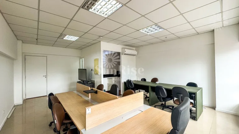 Imagem Sala Comercial mobiliada para alugar 42m² - 1 vaga- R$4.221,00 pacote - Brascan Alphaville -SP