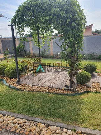 Imagem Casa com excelente terreno à venda em bairro residencial
