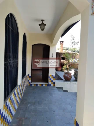 Imagem Casa térrea com edícula à venda em Jardim Esmeralda Região da Cidade Dutra SP. 300m², 3 dormitórios, 2 banheiros, 4 Vagas de garagem por R$800.000. Oportunidade!