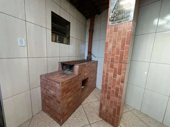 Imagem Oportunidade no São Pedro – Casa com Terreno Amplo e Potencial de Construção!