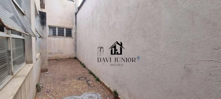 Imagem Casa com 3 dormitórios sendo 1 suíte à venda, 402 m² por R$ 1.150.000 - Centro - Sorocaba/SP