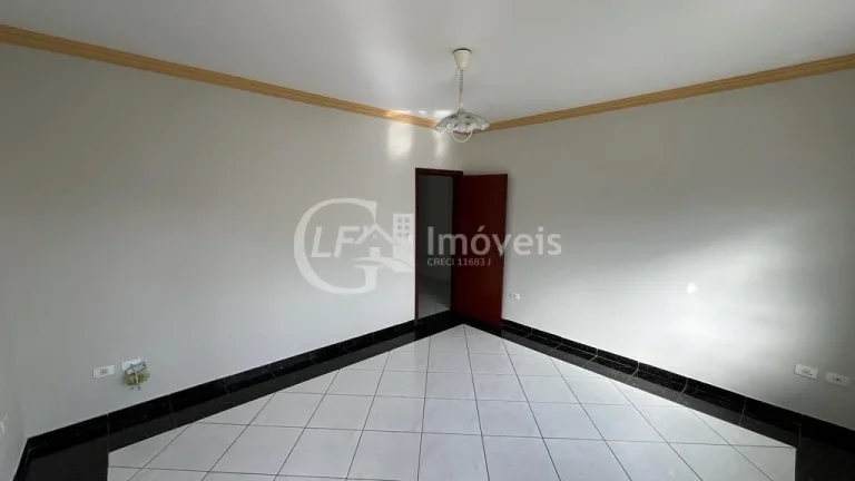 Imagem Impecável casa à venda na Vila Taquarussu, Campo Grande-MS: 3 quartos, 1 suíte, 3 salas, 2 banheiros, 15 vagas, 190m².