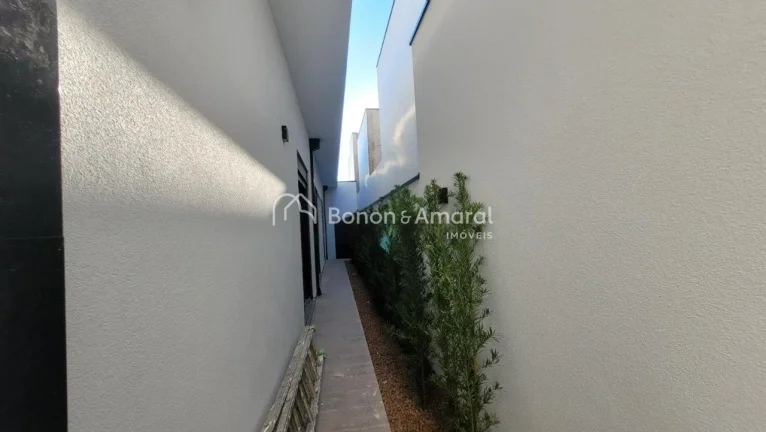 Imagem Venda de casa térrea em Valinhos, em excelente localização! Esta linda residência combina um pro...