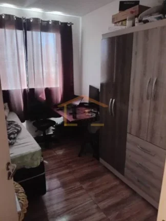 Imagem Apto semi novo, 2 dormitórios, sala 2 ambientes, cozinha com armários, área de serviço, sem vaga...