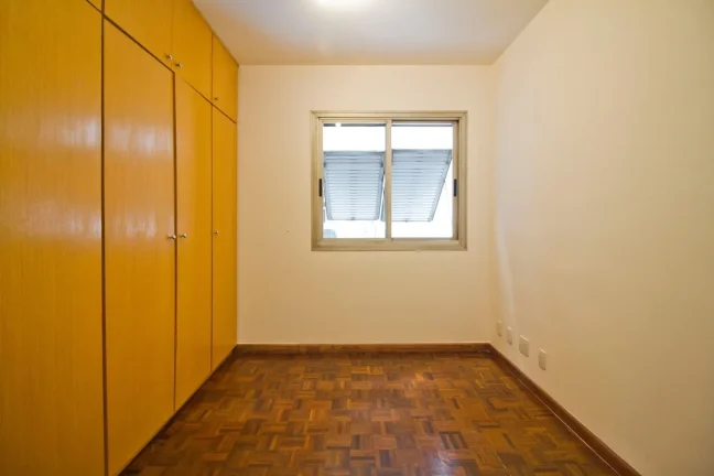 Imagem Apartamento 106M², 3Q, 1 Suíte, 2 Banheiros, 1 Vaga, Piscina, Churrasqueira, Salão de Festas e Jogos, Playground, Brinquedoteca, Armários, Jardim.