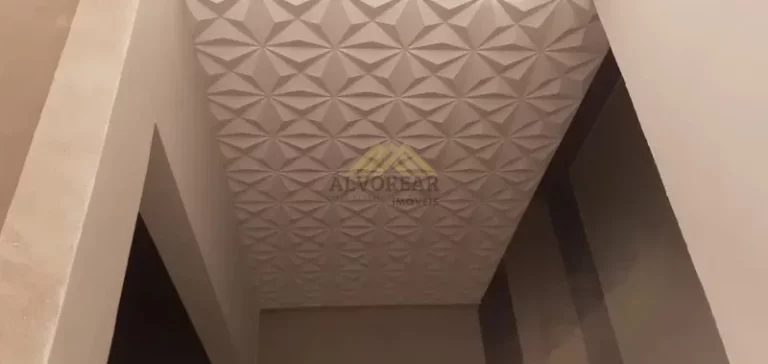 Imagem Sobrado à Venda 3 Dormitórios | 3 Min da Av. Sabará!