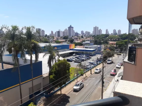 Imagem Apartamento espaçoso com 3 dormitórios, todos com armários planejados, sendo 1 suíte confortáve...