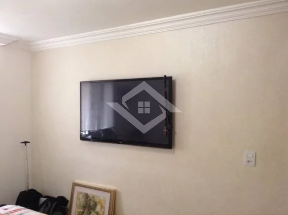 Imagem  Excelente apartamento totalmente reformado - Campo Grande