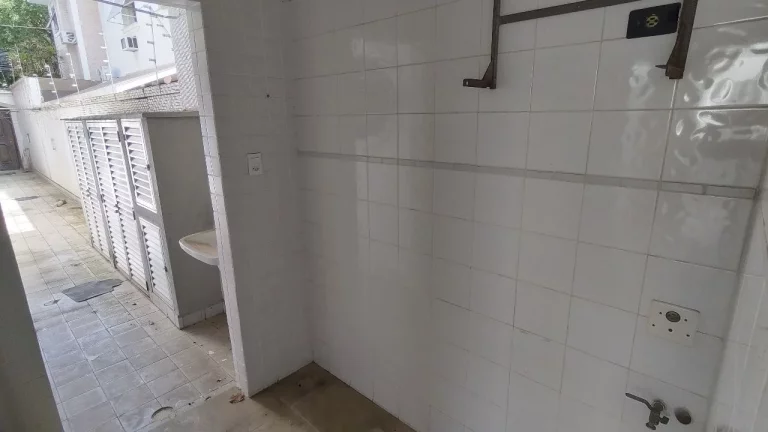 Imagem Sobrado COMERCIAL em SANTOS - SP, PONTA DA PRAIA