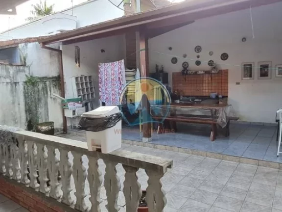 Imagem Casa de luxo à venda em Ubatuba-SP, bairro Itaguá! 3 quartos, 1 suíte, 3 salas, 4 banheiros, 4 vagas, 308m². Venha conhecer!