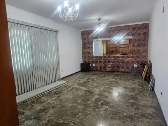 Imagem Casa a venda na Rua Trajano Vieira de Macedo, Jardim das Indústrias, São José dos Campos, SP